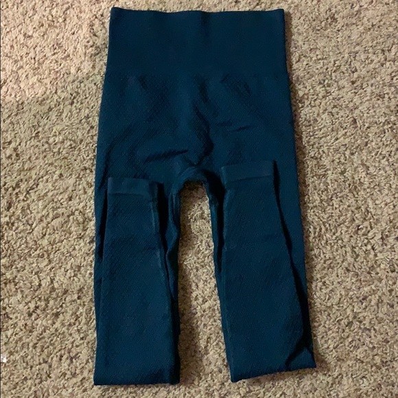 Balance Energy Leggings - Picture 1 of 4